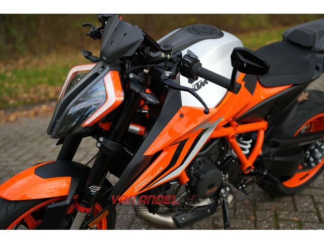 ktm - 1290-super-duke-r