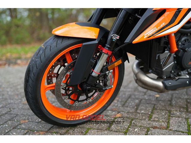 ktm - 1290-super-duke-r