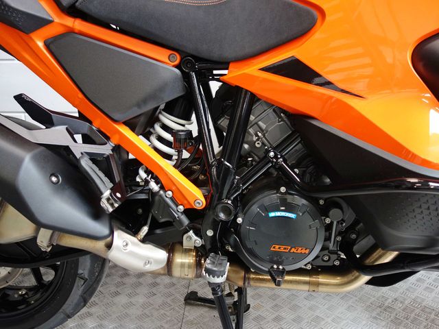 ktm - 1290-super-adventure-s