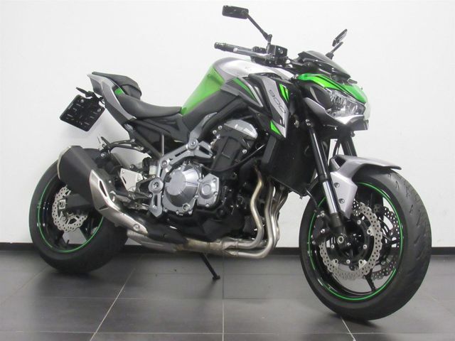 kawasaki - z900