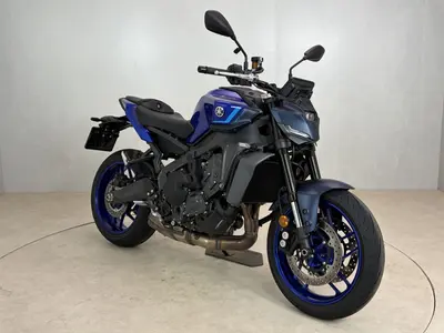 YAMAHA MT 09 Y-AMT – foto 2