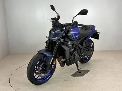 YAMAHA MT 09 Y-AMT – foto 4