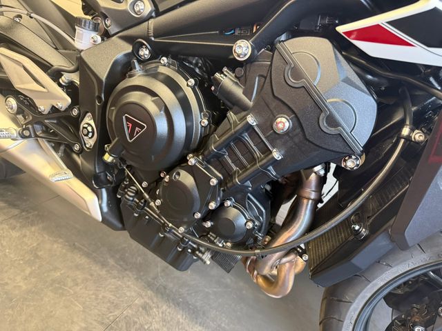 triumph - street-triple-765-r