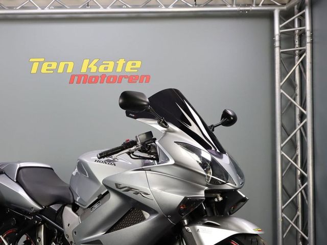 honda - vfr-800-fi-vtec-abs