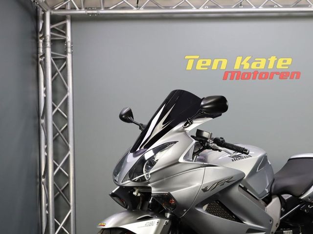 honda - vfr-800-fi-vtec-abs
