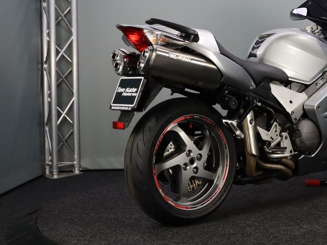 honda - vfr-800-fi-vtec-abs