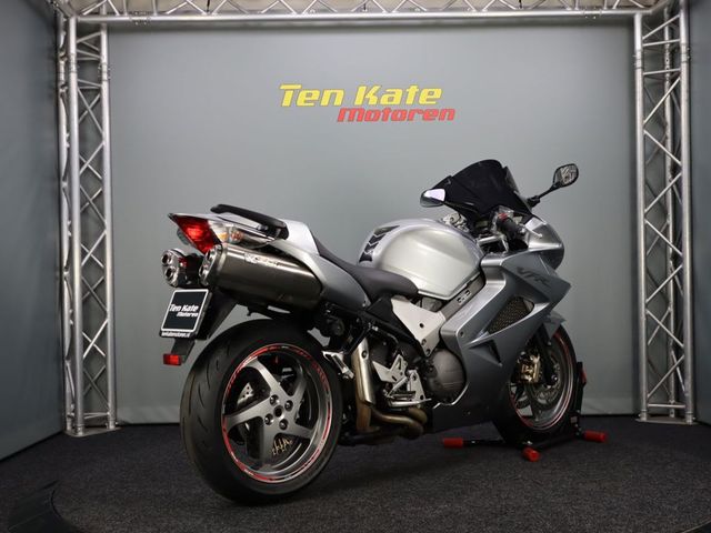 honda - vfr-800-fi-vtec-abs