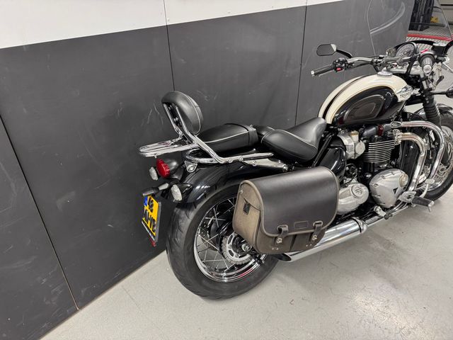 triumph - bonneville-speedmaster