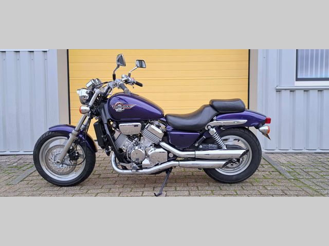 honda - vf-750-c-magna