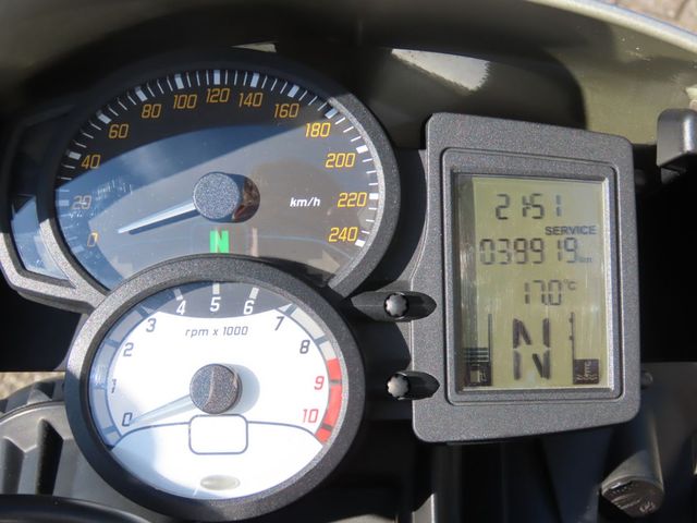 bmw - f-800-r