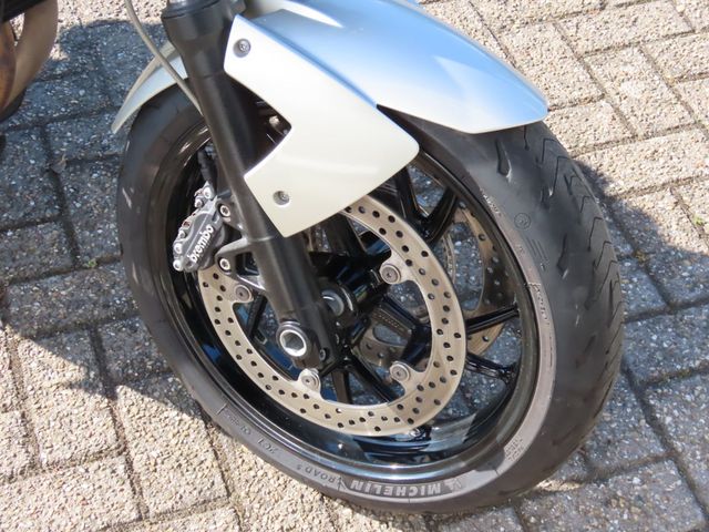 bmw - f-800-r