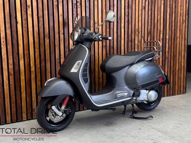 piaggio - gts-touring-300