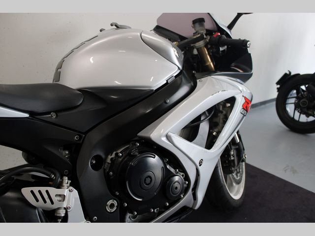 suzuki - gsx-r-600