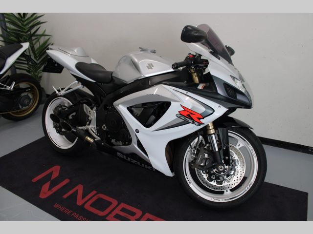 suzuki - gsx-r-600