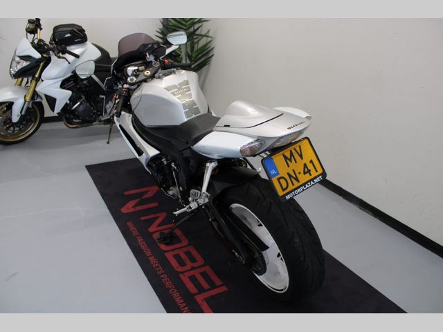 suzuki - gsx-r-600