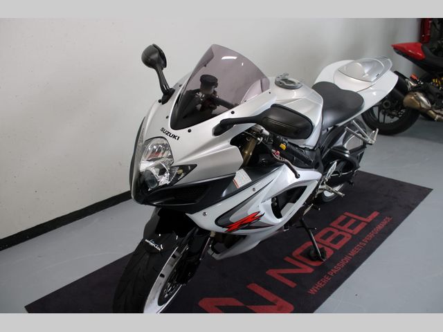 suzuki - gsx-r-600
