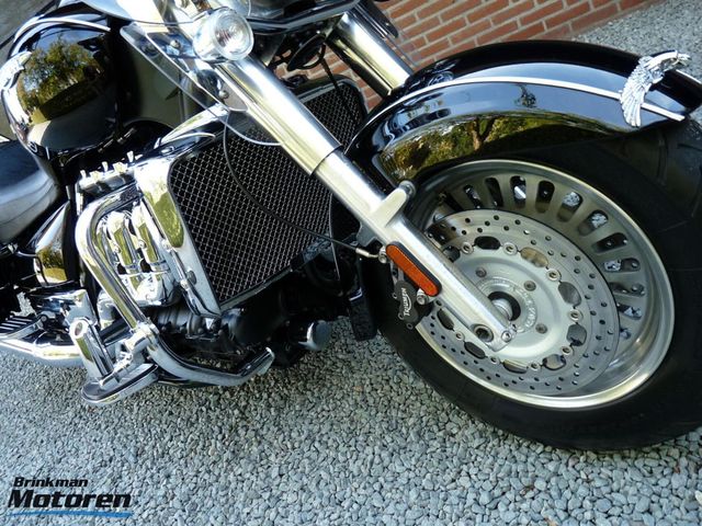 triumph - rocket-iii-touring