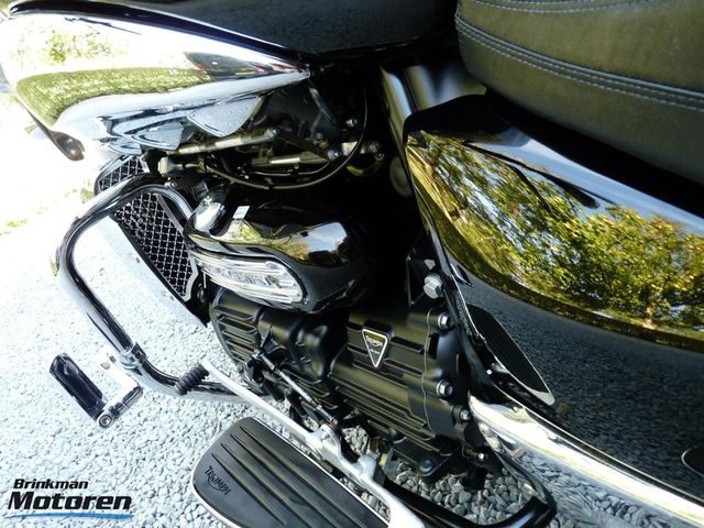 triumph - rocket-iii-touring