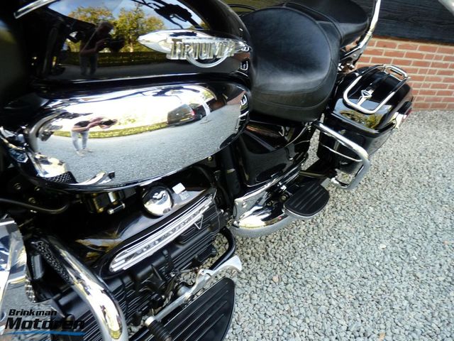 triumph - rocket-iii-touring