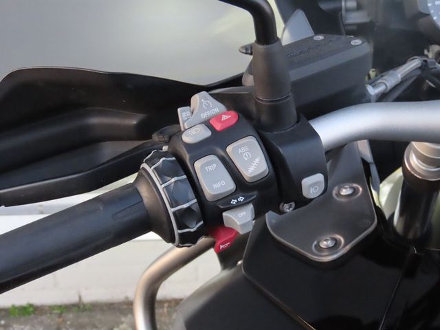 bmw - r-1200-gs-adventure