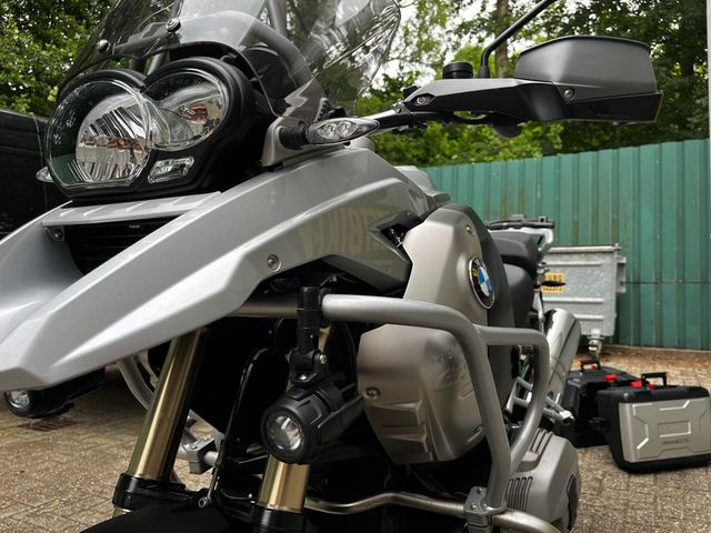 bmw - r-1200-gs