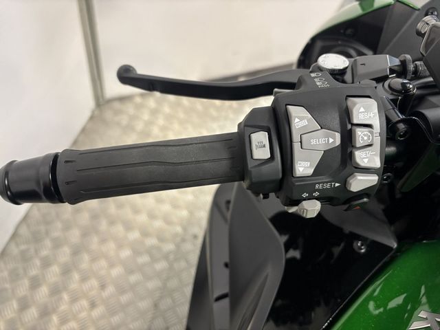 kawasaki - ninja-1100-sx-se