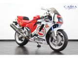 SUZUKI GSX-R 750