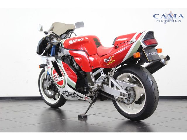 suzuki - gsx-r-750