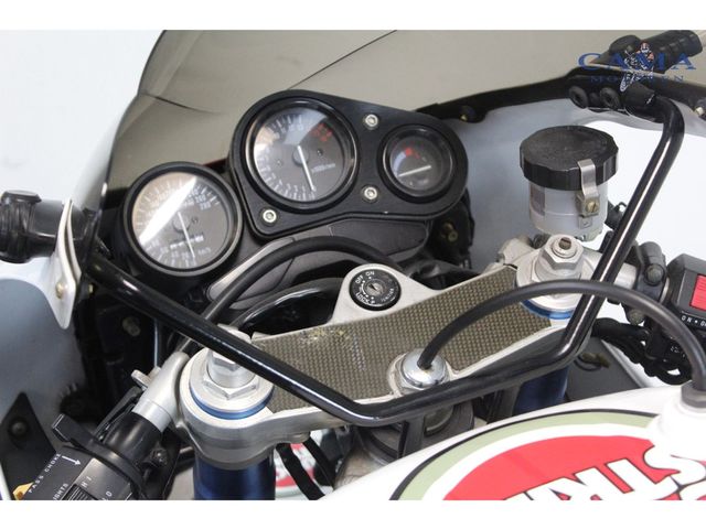 suzuki - gsx-r-750