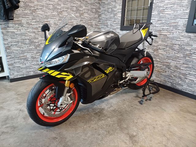 aprilia - rsv-4-1100