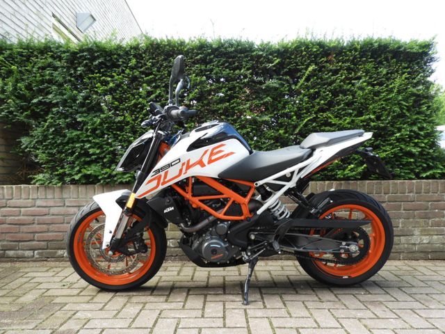 ktm - 390-duke-abs