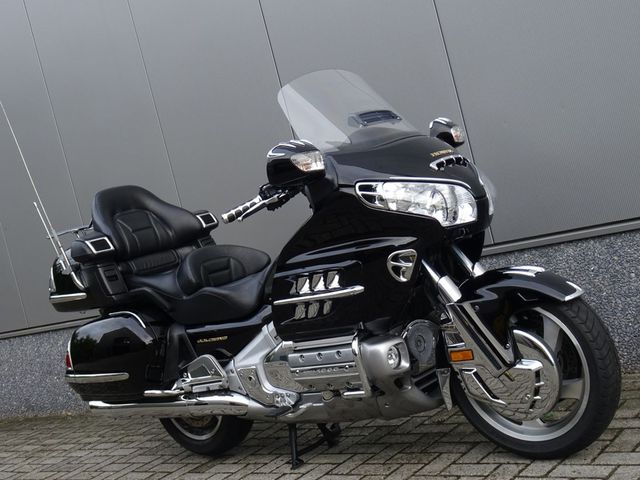 honda - gl-1800-goldwing-abs
