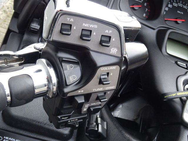 honda - gl-1800-goldwing-abs