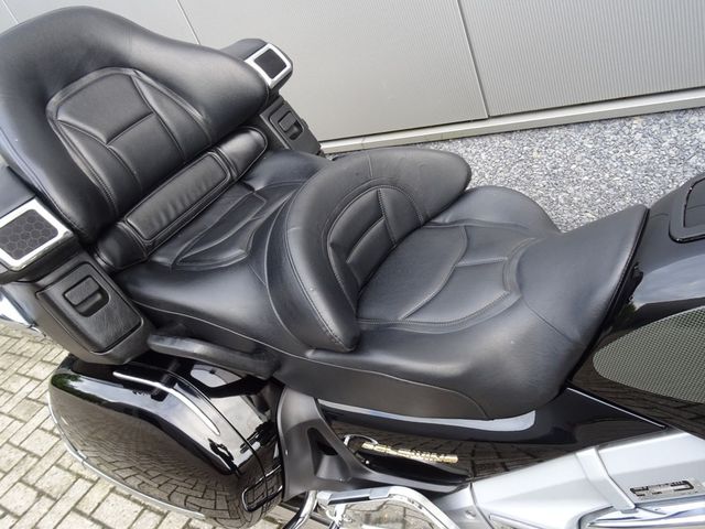 honda - gl-1800-goldwing-abs