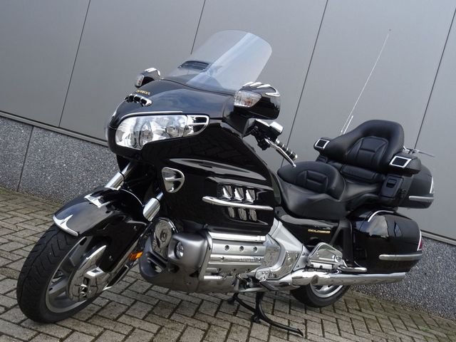 honda - gl-1800-goldwing-abs