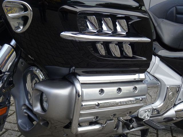 honda - gl-1800-goldwing-abs