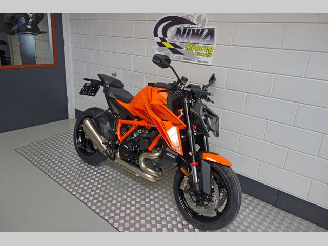 ktm - 1390-super-duke-r