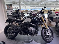 BMW R NINE T
