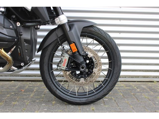 bmw - r-1300-gs