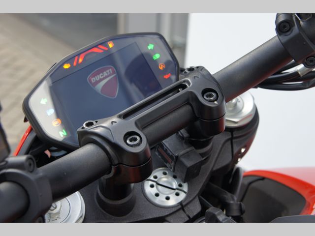 ducati - hypermotard-950