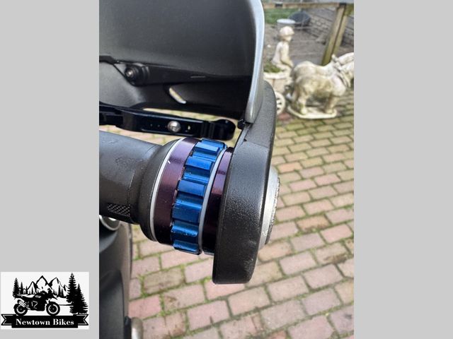 bmw - r-1200-gs-triple-black-edition