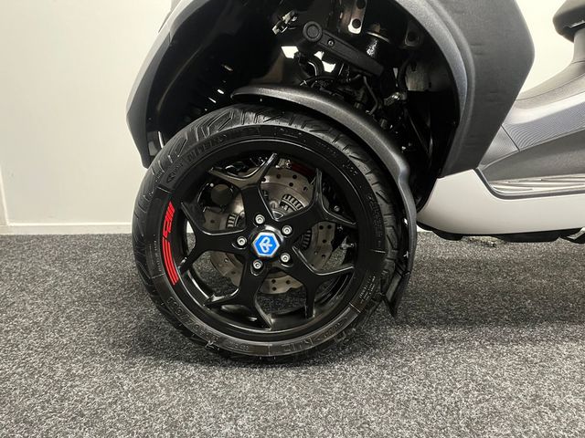 piaggio - mp3-500-hpe-sport-abs-asr