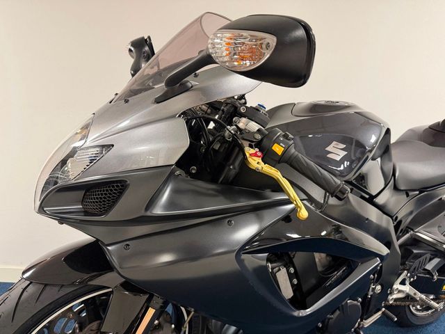 suzuki - gsx-r-750