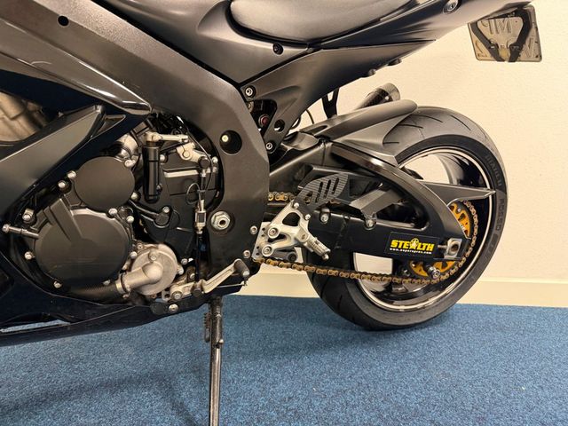 suzuki - gsx-r-750