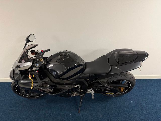 suzuki - gsx-r-750
