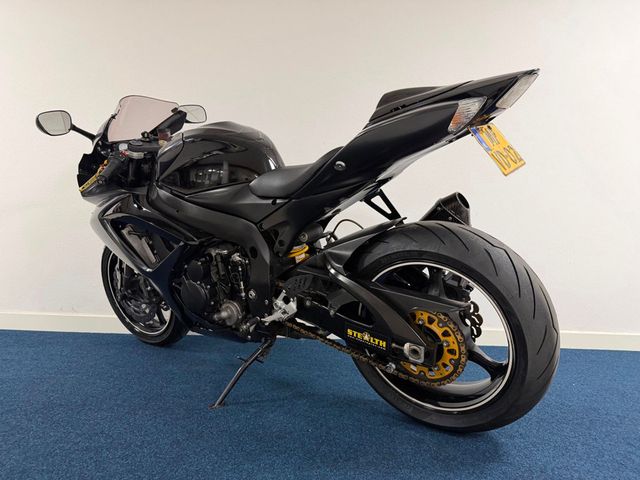 suzuki - gsx-r-750