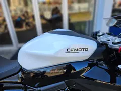 Cfmoto 675 SR-R 2025 nieuw – foto 7 van 11