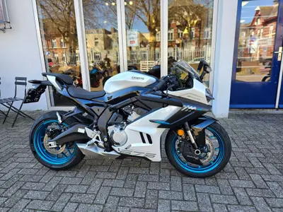 CFMOTO 675 SR-R – foto 2