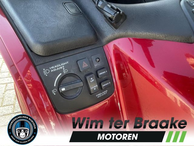 honda - gl-1800-goldwing-c-abs