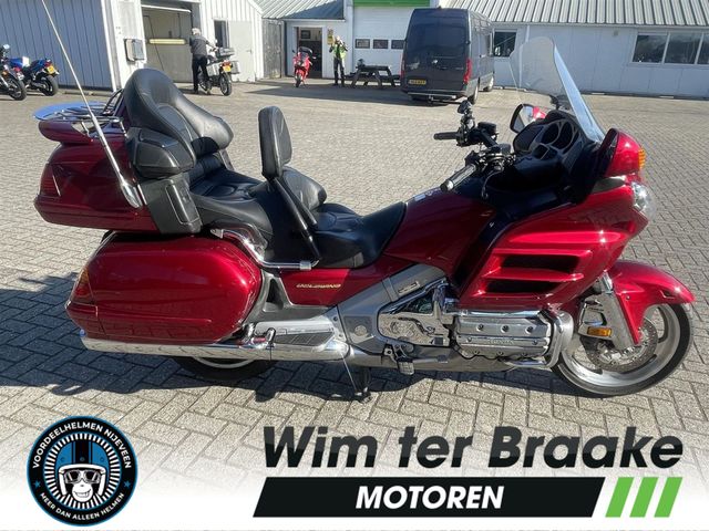 honda - gl-1800-goldwing-c-abs